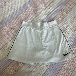 nike tennis skort (white, size xs)
